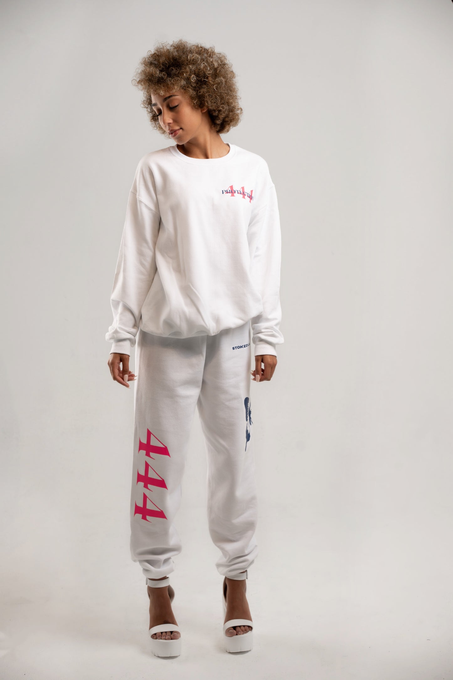 444 CREWNECK