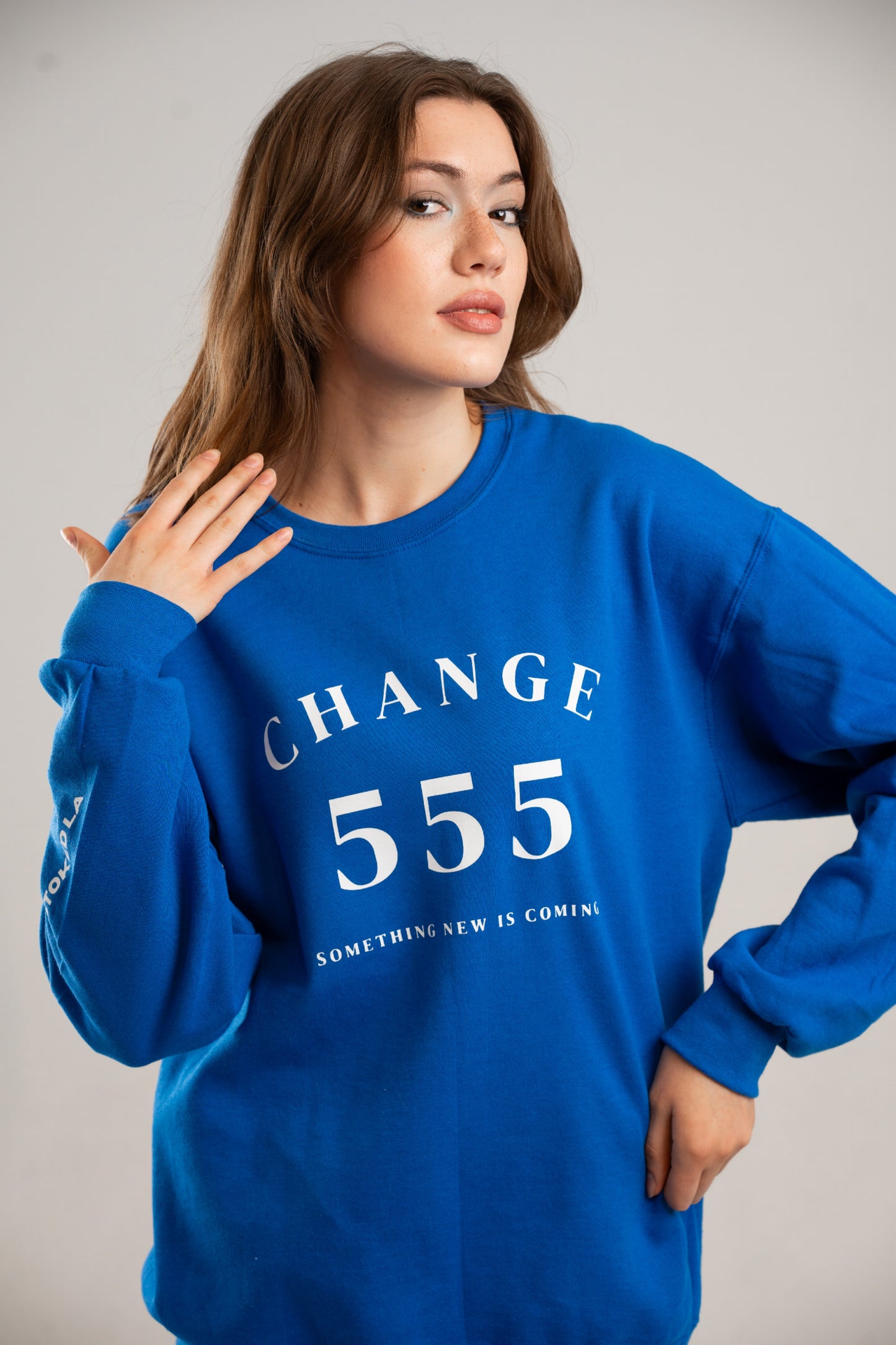 555 CREWNECK